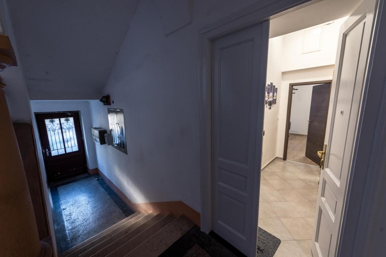 Apartman Cezar Apartment Rijeka Bagian luar foto