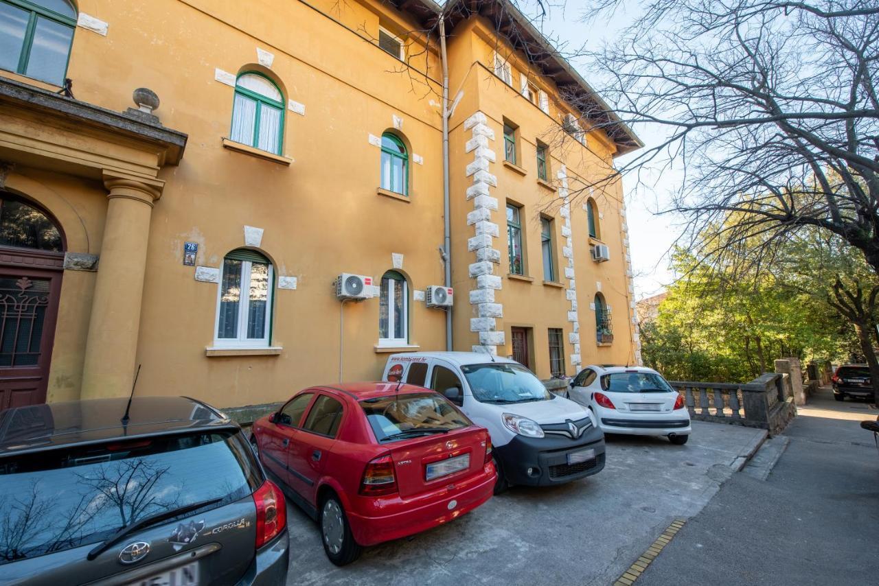 Apartman Cezar Apartment Rijeka Bagian luar foto