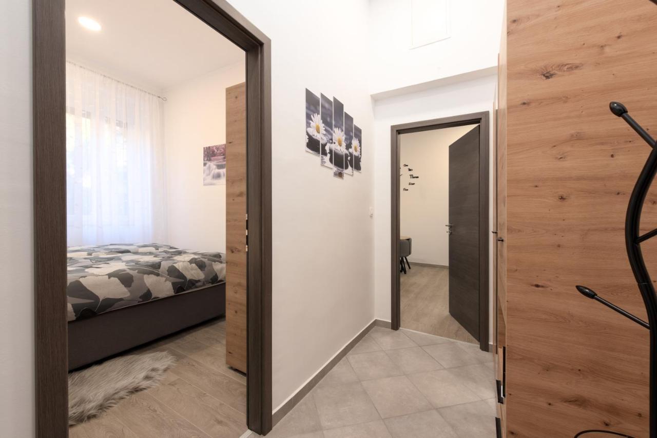 Apartman Cezar Apartment Rijeka Bagian luar foto