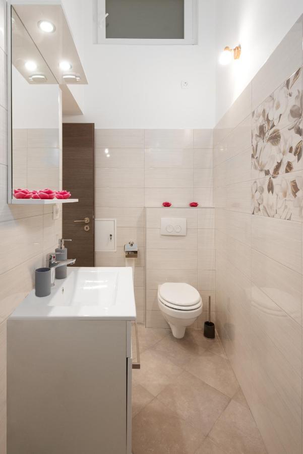 Apartman Cezar Apartment Rijeka Bagian luar foto